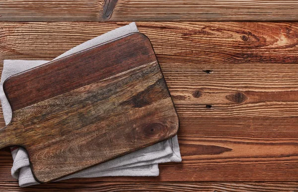 Vágódeszka Fából Készült Asztalon — Stock Fotó