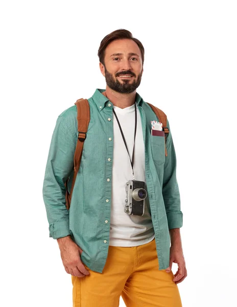 Homme Joyeux Avec Sac Dos Appareil Photo Sur Fond Blanc — Photo