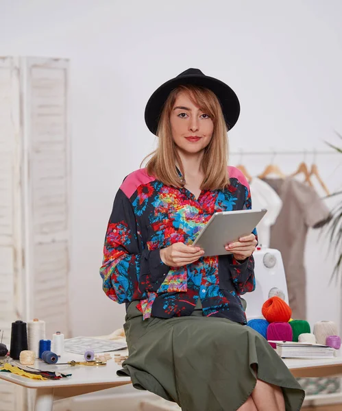 Seamstress Woman Workshop — Stock Photo, Image