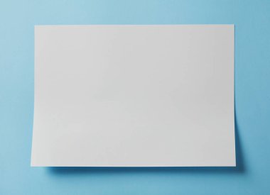 Yeni boş beyaz A4 kağıdı