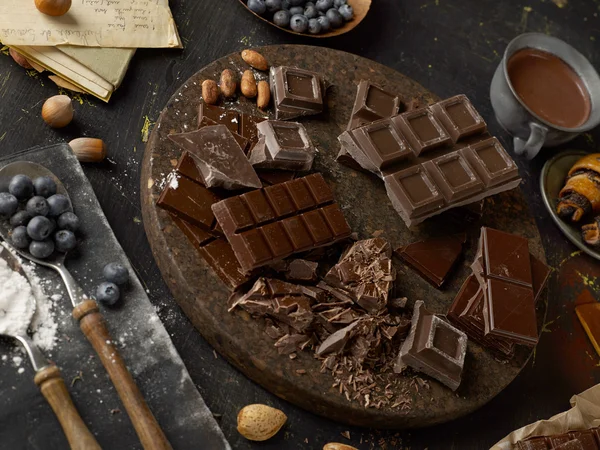 Rustic dark chocolate — Stock Photo, Image