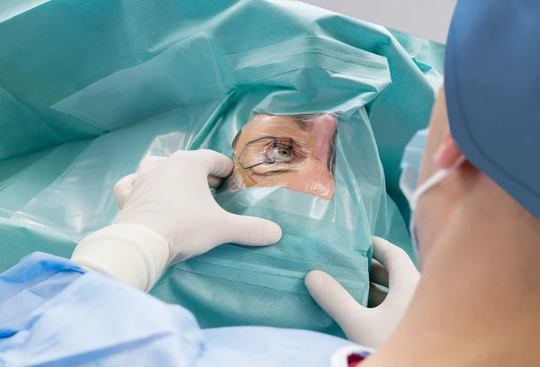 Göz cerrahi testi — Stok fotoğraf