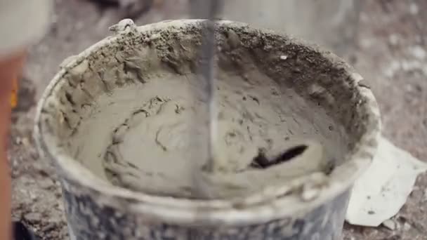 Mengen van Cement met Blender — Stockvideo