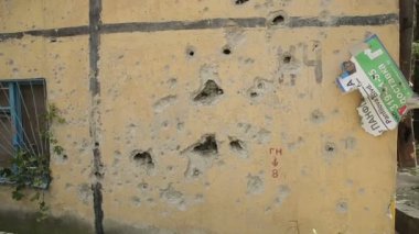 Şarapnel savaşta deliklerden