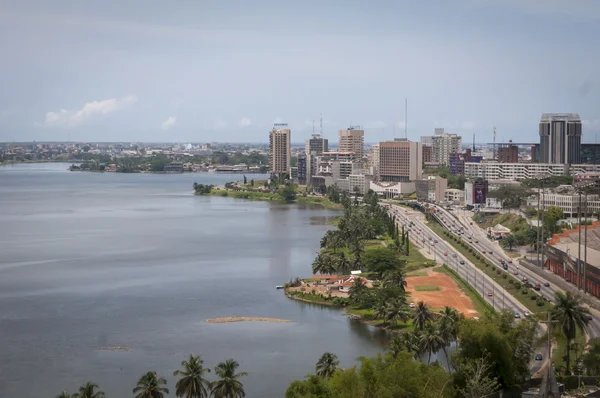 Abidjan okyanus körfezi, Fildişi Sahili ekonomik başkenti, Cte divoire — Stok fotoğraf