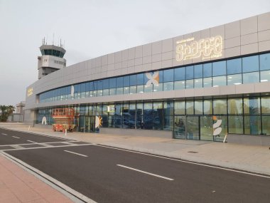 SHARM EL SHEIKH, EJİPT. 21 Mayıs 2023. Uluslararası Sharm el Sheik havaalanı genel görünümü. Burası Mısır 'da ünlü bir turistik yerdir. Resimli editörel resim.