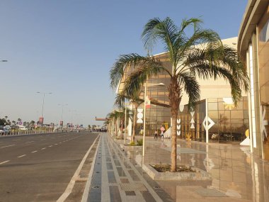 SHARM EL SHEIKH, EJİPT. 25 Mayıs 2023. Uluslararası Sharm el Sheik havaalanı genel görünümü. Burası Mısır 'da ünlü bir turistik yerdir. Resimli editörel resim.