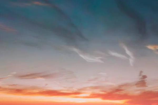 Feurig Orangefarbener Abendhimmel Schöner Himmel — Stockfoto