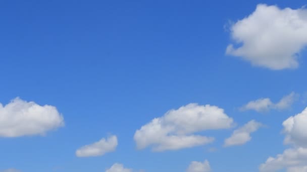 Time Lapse Nubes hinchadas blancas — Vídeos de Stock