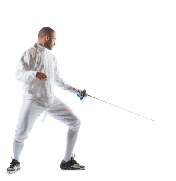 Фехтування спортсмена перемагає у конкурентній боротьбі, ізольовані на білому фоні — стокове фото
