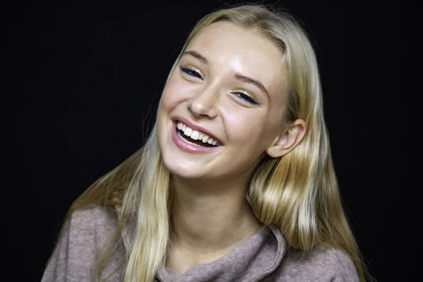 Schöne Studentin Langes Haar Lacht Freude Glück Lächeln — Stockfoto