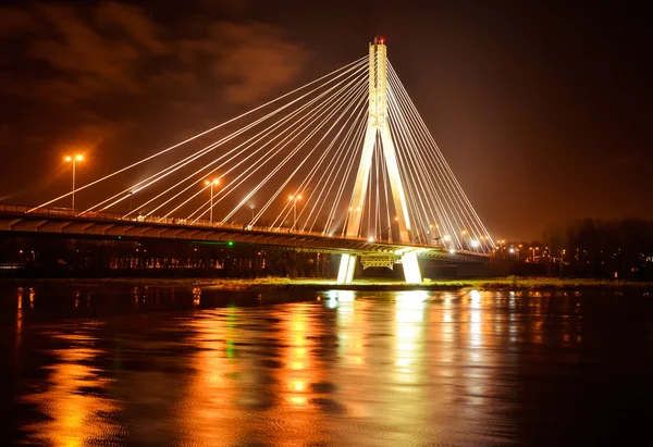 Swietokrzyski bridge night time - Warschau, Polen — Stockfoto