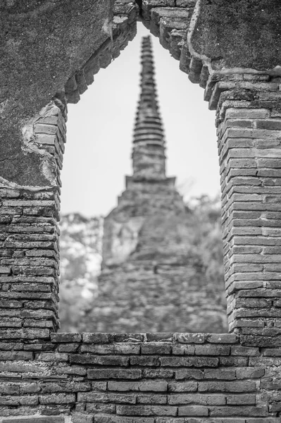 Eski Pagoda Wat Mahathat. Ayutthaya 