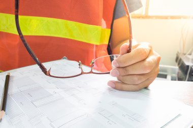 Mühendis fiber optik çekirdek atama için diyagramı çizme,