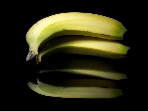 Muz üzerinde siyah cam