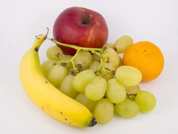 Muz, elma, üzüm ve mandalina