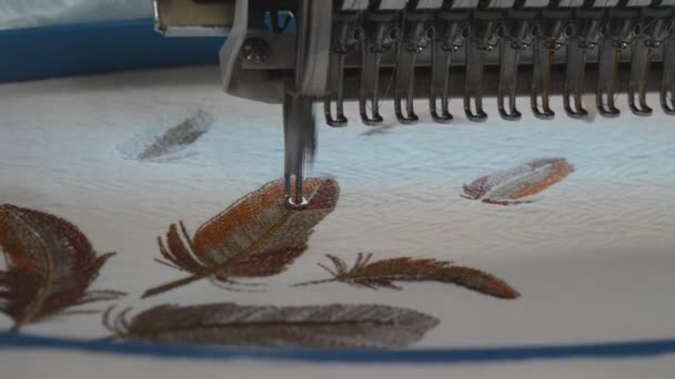 Thread.embroidery costura a medida en la máquina de bordar — Vídeos de Stock