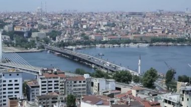 Ünlü Galata Köprüsü ve tarihi merkezi Istanbul, Türkiye