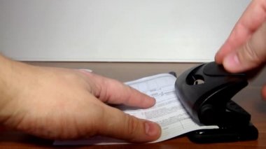 Delik delme için ileti örneği aracı