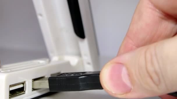 Соединение USB-концентратор 2 шнуров — стоковое видео