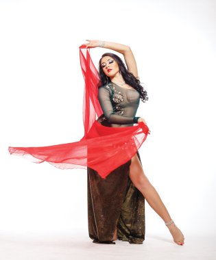 Güzel oryantal dans hareketi