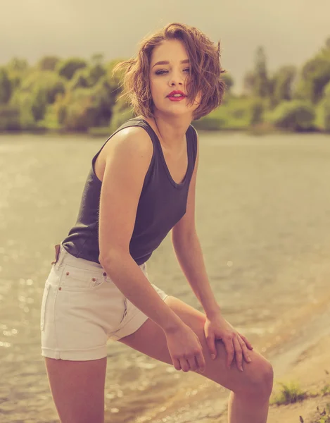 Beautiful sensual girl near water portrait — Stock Photo, Image