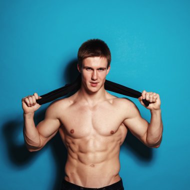 kas seksi genç adam