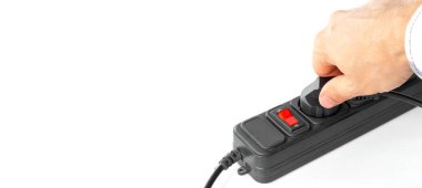 Dalgalanma koruyucusuna el yerleştirme, enerji tasarrufu konsepti, kapatma, izole edilmiş, metin için boşluk.