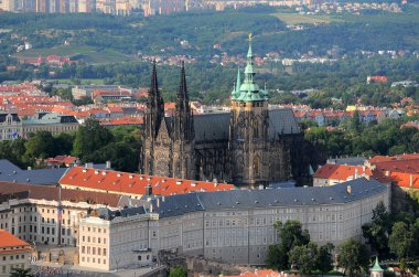 Castle ve St. Vitus Katedrali Prag havadan görünümü