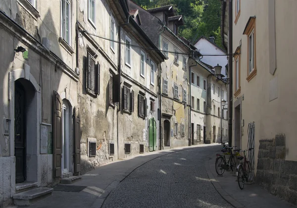 Mooie oude straat in Ljubljana, Slovenië — Stockfoto