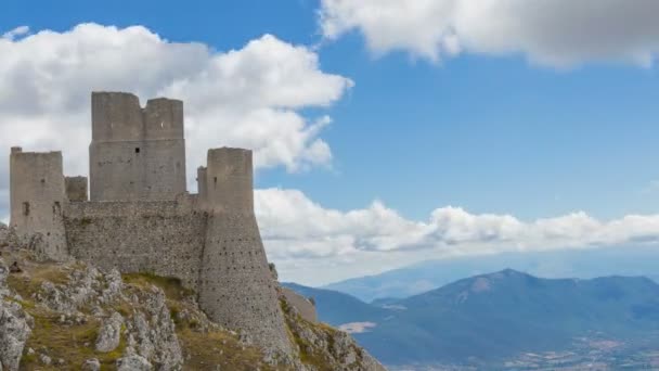 Fortezza Rocca Calascio Abruzzo Visto Muoversi Tra Rocce Timelapse Tempo — Video Stock