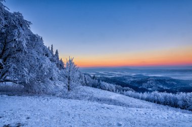 Kış, dağ, Zieleniec, Polonya