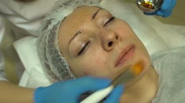 Cilt bakımı için kozmetik prosedür