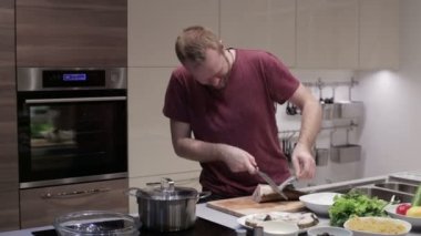 COD kadar kesilmiş adam