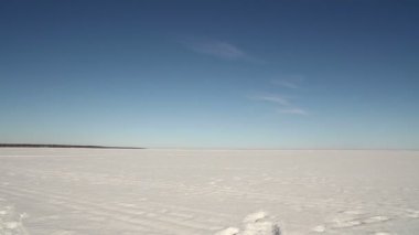 Karlı Ladoga Gölü Panoraması