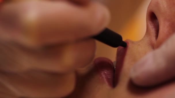 Постоянный макияж губ — стоковое видео