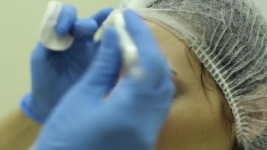 kadın cilt bakım kliniğinde prepped ediliyordu