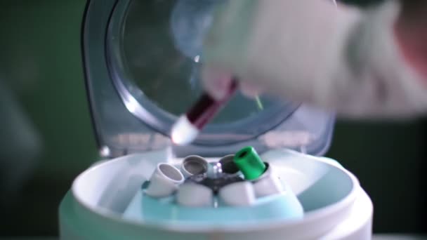 Центрифуги крові обробки — стокове відео