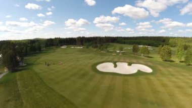 Golf sahasının hava görüntüsü