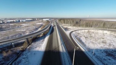Kış hava görünümünü yol kavşağında