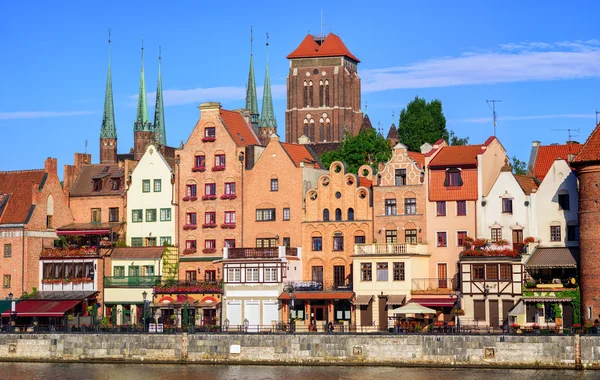 Gotyckie domy i Katedra na starym mieście w Gdańsku — Zdjęcie stockowe