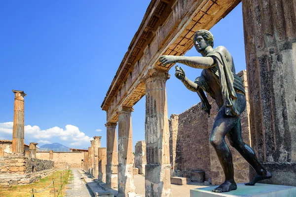 Kalıntıları Apollo Tapınağı, Pompeii, Naples, İtalya — Stok fotoğraf