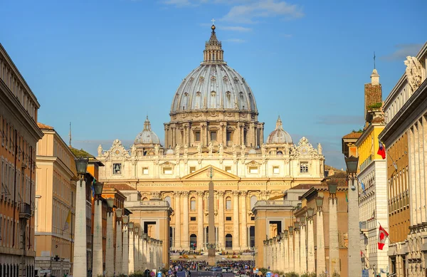 St. Peter 's basilica, vatican, rome, italia — Foto de Stock
