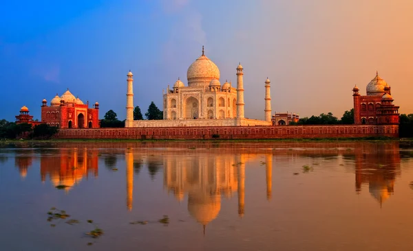 Taj Mahal, Agra, India, al tramonto — Foto Stock