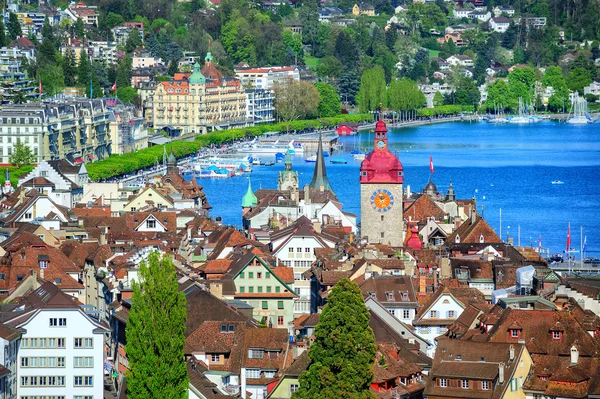 Lucerne, Swiss, pandangan udara atas kota tua ke danau — Stok Foto