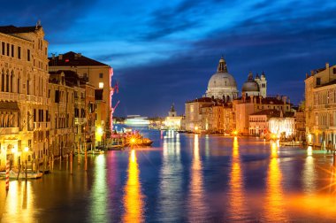 Canal Grande ve Santa Maria della Salute Bazilika, Venedik, İtalya