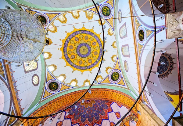 土耳其的一座清真寺的内部 — 图库照片