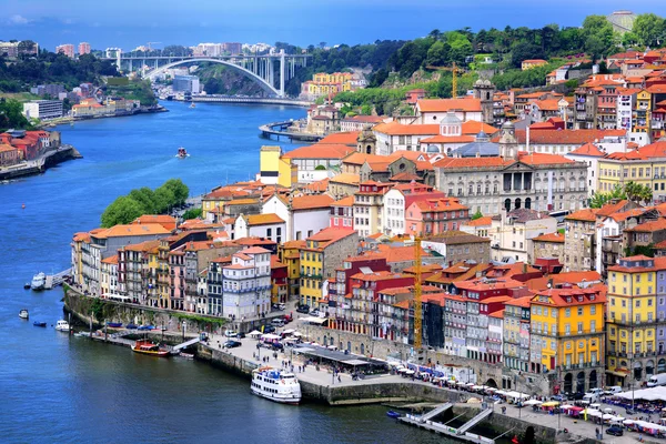 Ribeira, la vieille ville de Porto, et la rivière Douro, Portugal — Photo