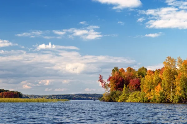 Picturesque, colorful autumn landscape. — Stock Photo, Image