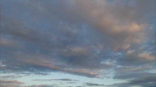 Time lapse : Le mouvement des nuages au crépuscule — Video